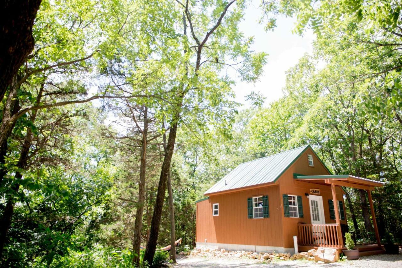 The Cottage Treehouses Hermann Exterior photo